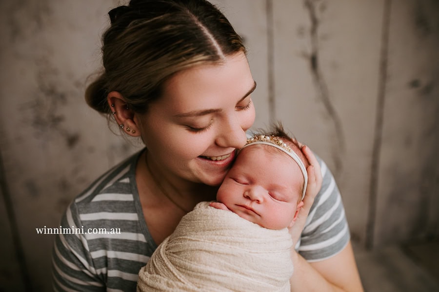 newborn baby family photographer photography photograph photos photo babies gold coast brisbane the best family picture pictures tanha basile winni mini