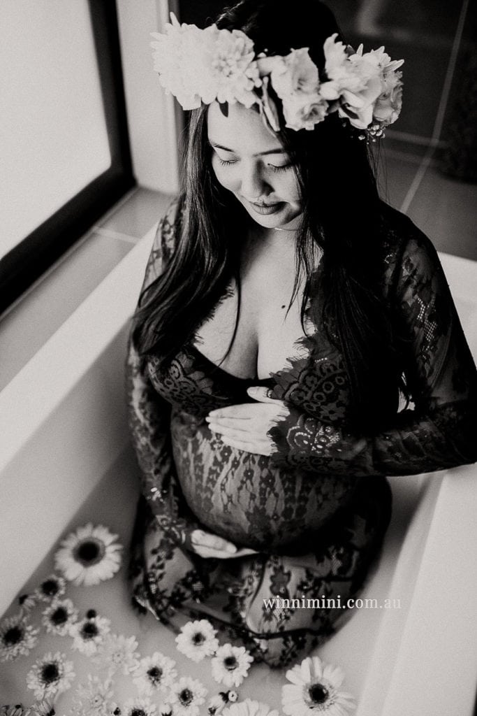 newborn baby family photographer photography photograph photos photo babies gold coast brisbane the best family picture pictures tanha basile winni mini