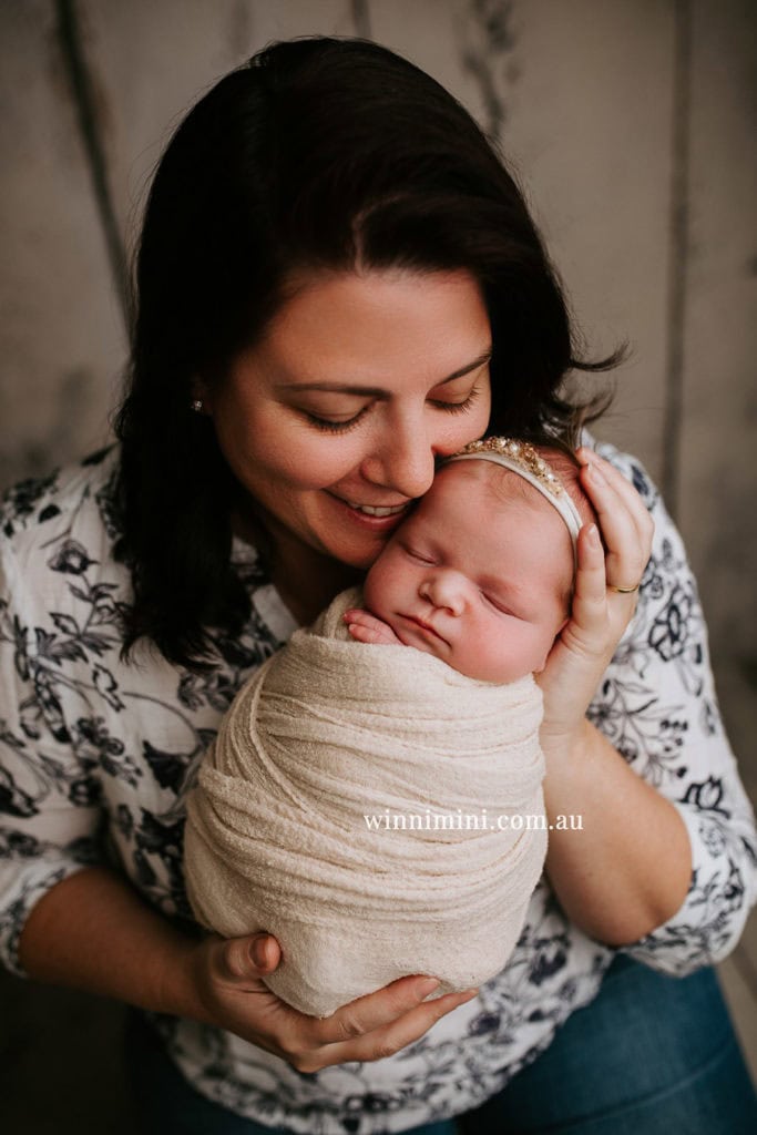 newborn baby family photographer photography photograph photos photo babies gold coast brisbane the best family picture pictures tanha basile winni mini