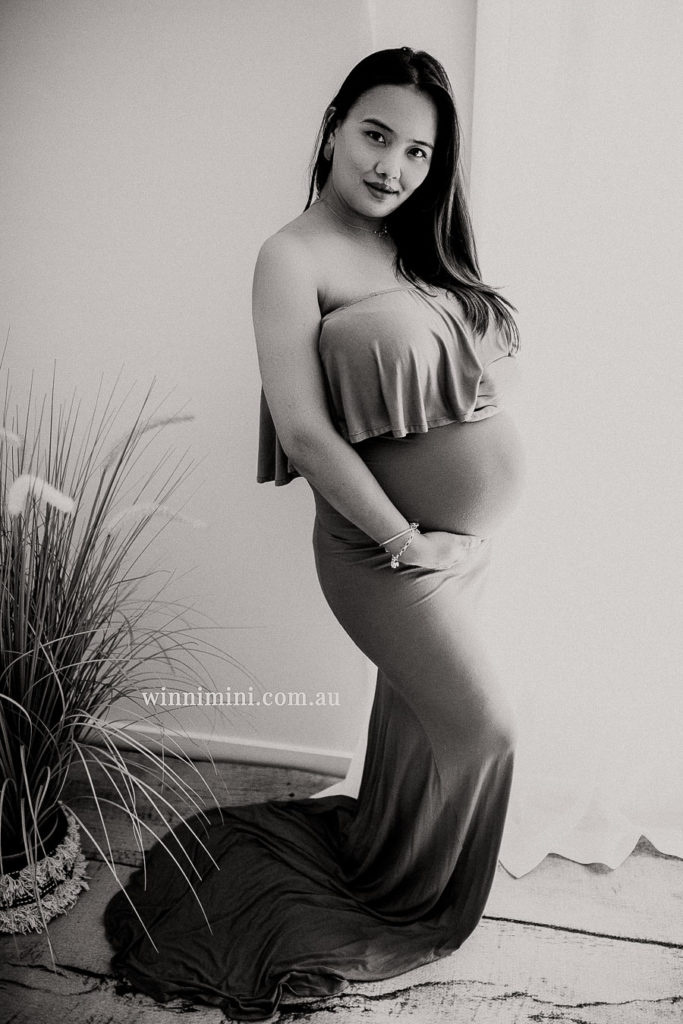 newborn baby family photographer photography photograph photos photo babies gold coast brisbane the best family picture pictures tanha basile winni mini
