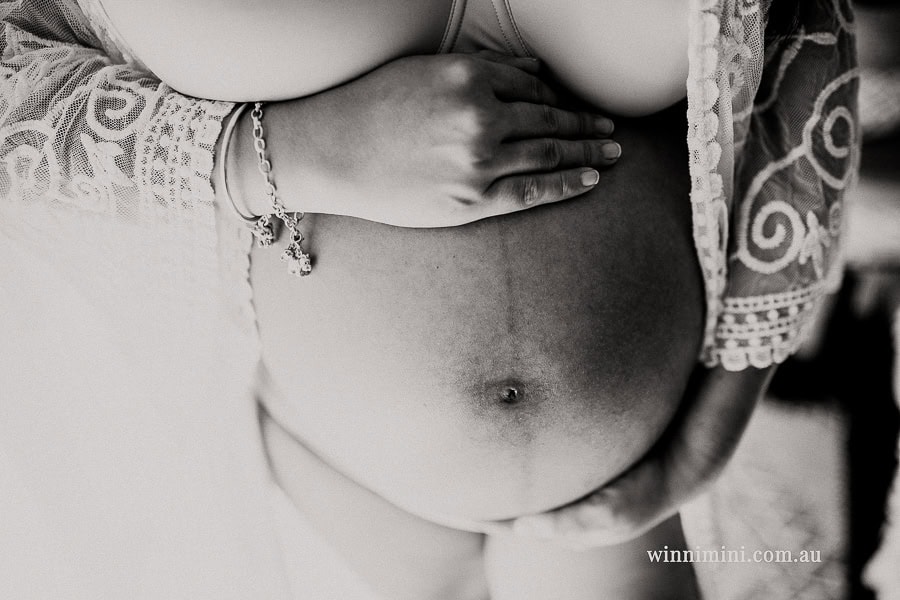 newborn baby family photographer photography photograph photos photo babies gold coast brisbane the best family picture pictures tanha basile winni mini