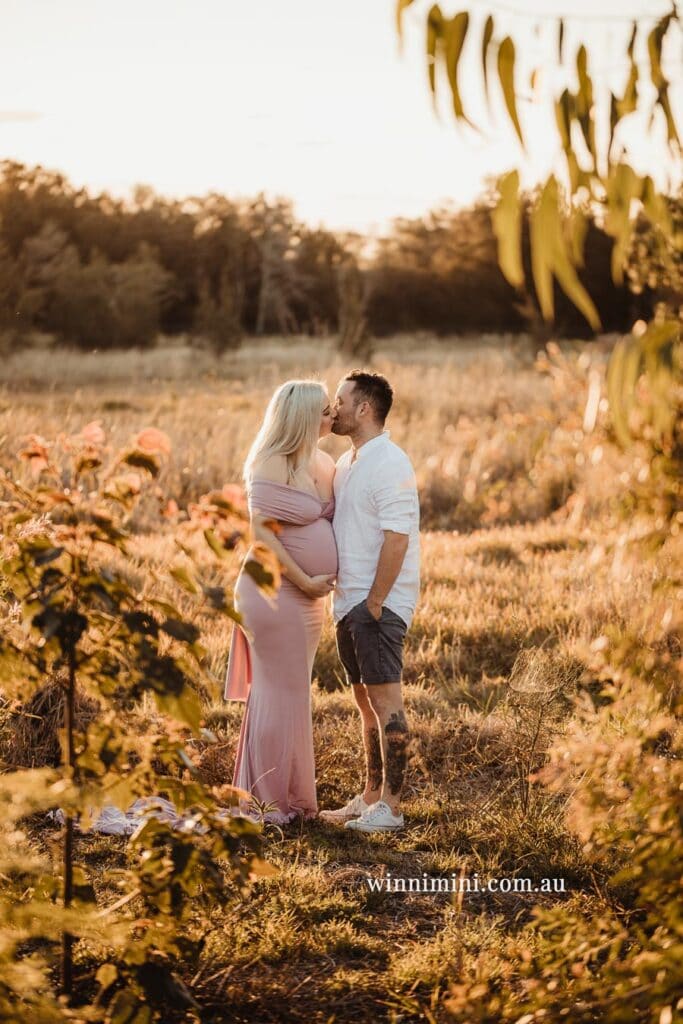 Baby photographer Gold Coast, newborn photography, birth, family, sitter sessions maternity photography, located in Upper Coomera.