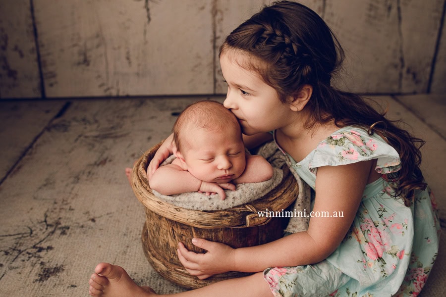 newborn baby family photographer tanha photography photograph photos photo babies gold coast brisbane the best family picture pictures tanha basile winni mini
