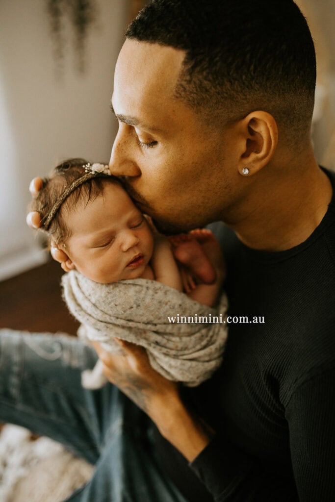 Baby photographer Gold Coast, newborn photography, birth, family, sitter sessions maternity photography, located in Upper Coomera.