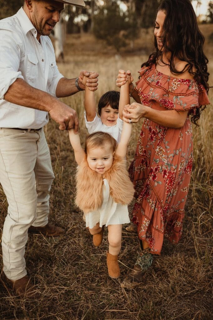 newborn baby family photographer tanha photography photograph photos photo babies gold coast brisbane the best family picture pictures tanha basile winni mini