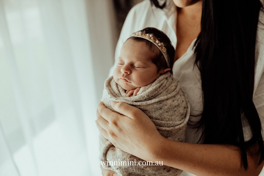 newborn family baby family photos photography pindara bunting obstetrician mater mothers