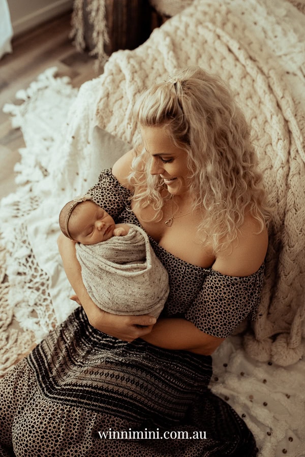 newborn family baby family photos photography pindara bunting obstetrician mater mothers