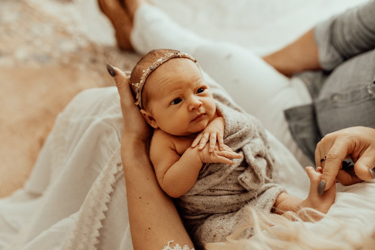 newborn family baby family photos photography pindara bunting obstetrician