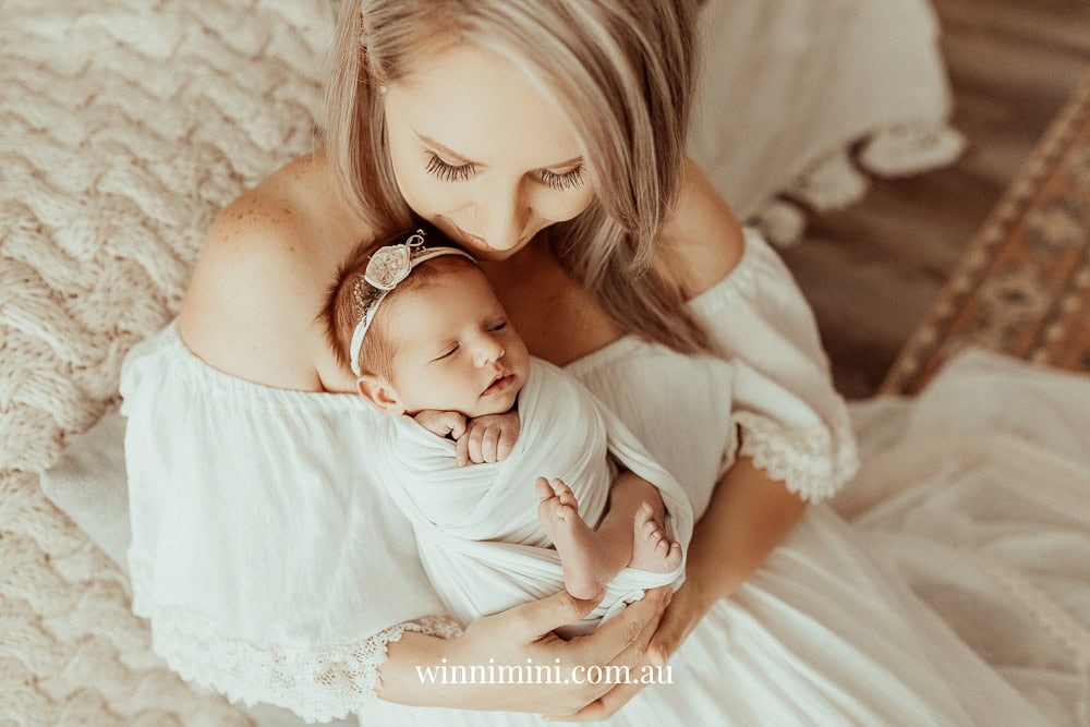 newborn family baby family photos photography pindara bunting obstetrician