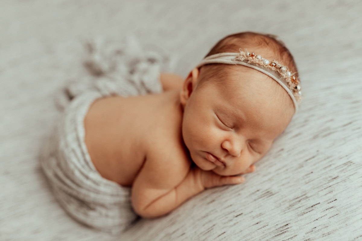 newborn family baby family photos photography pindara bunting obstetrician
