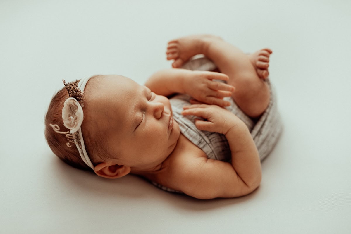 newborn family baby family photos photography pindara bunting obstetrician