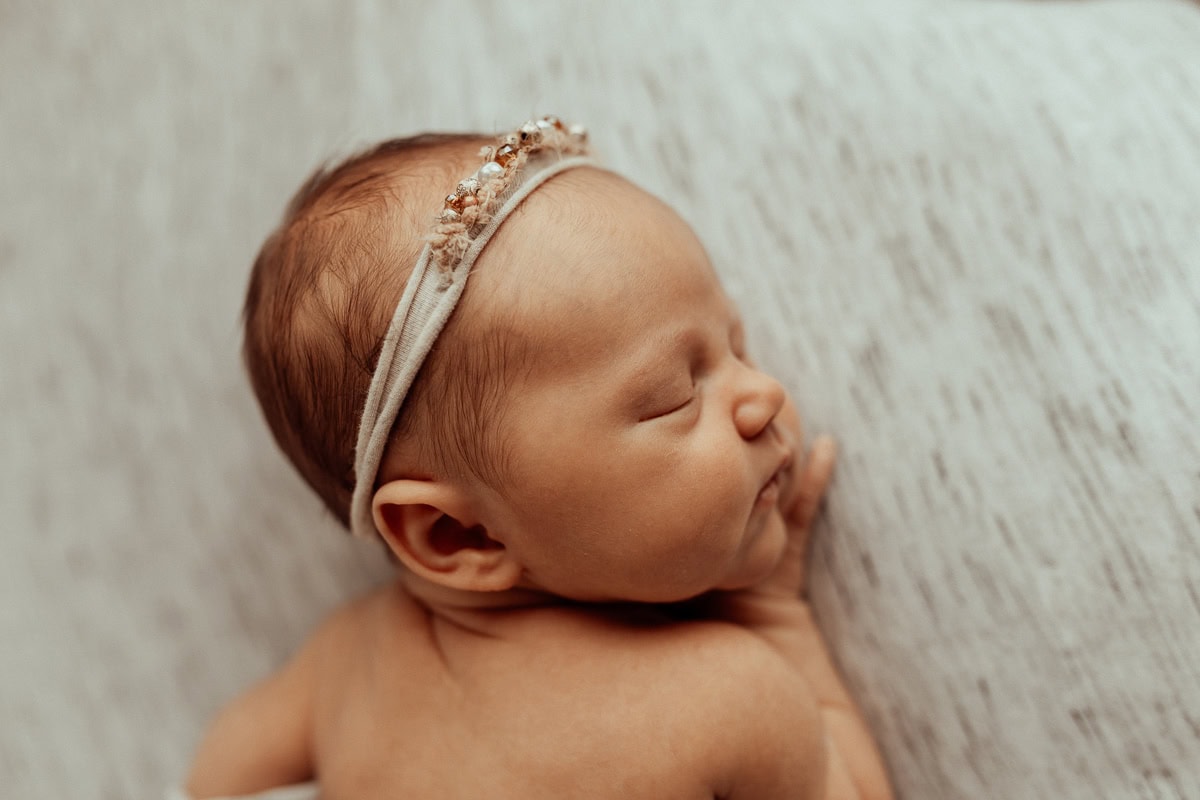 newborn family baby family photos photography pindara bunting obstetrician
