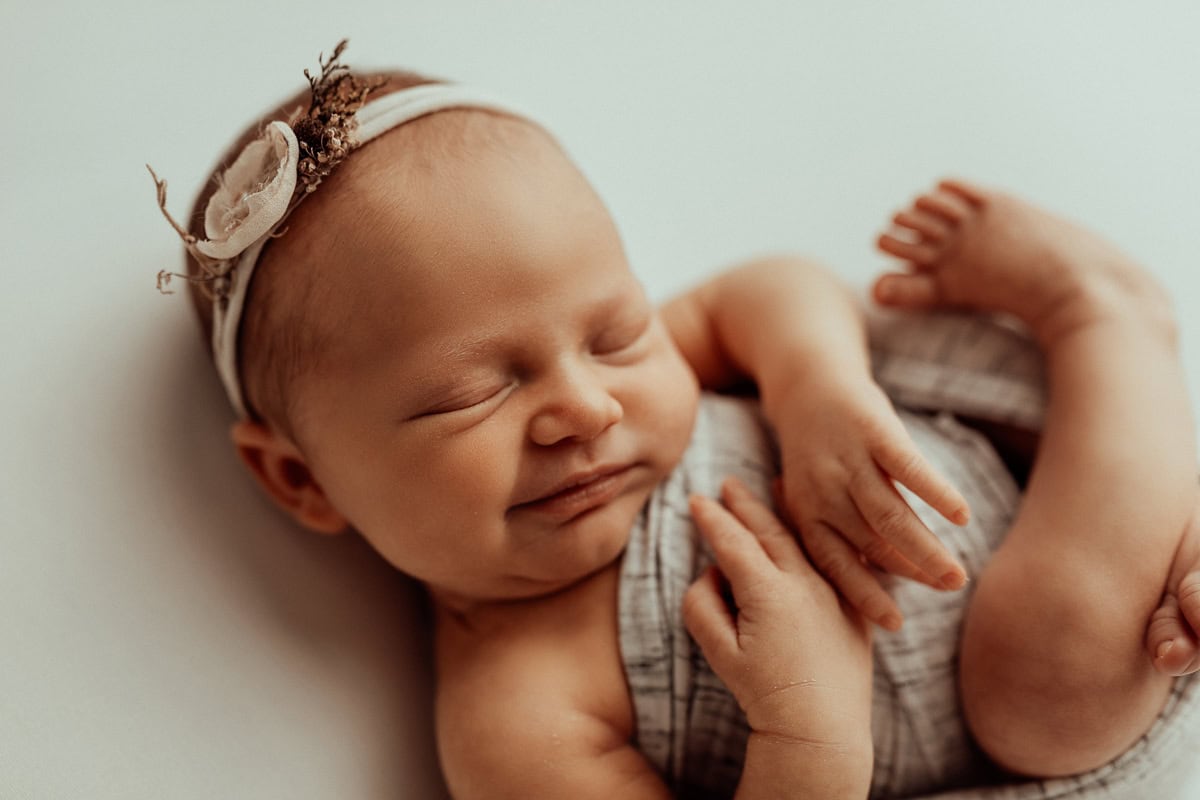 newborn family baby family photos photography pindara bunting obstetrician