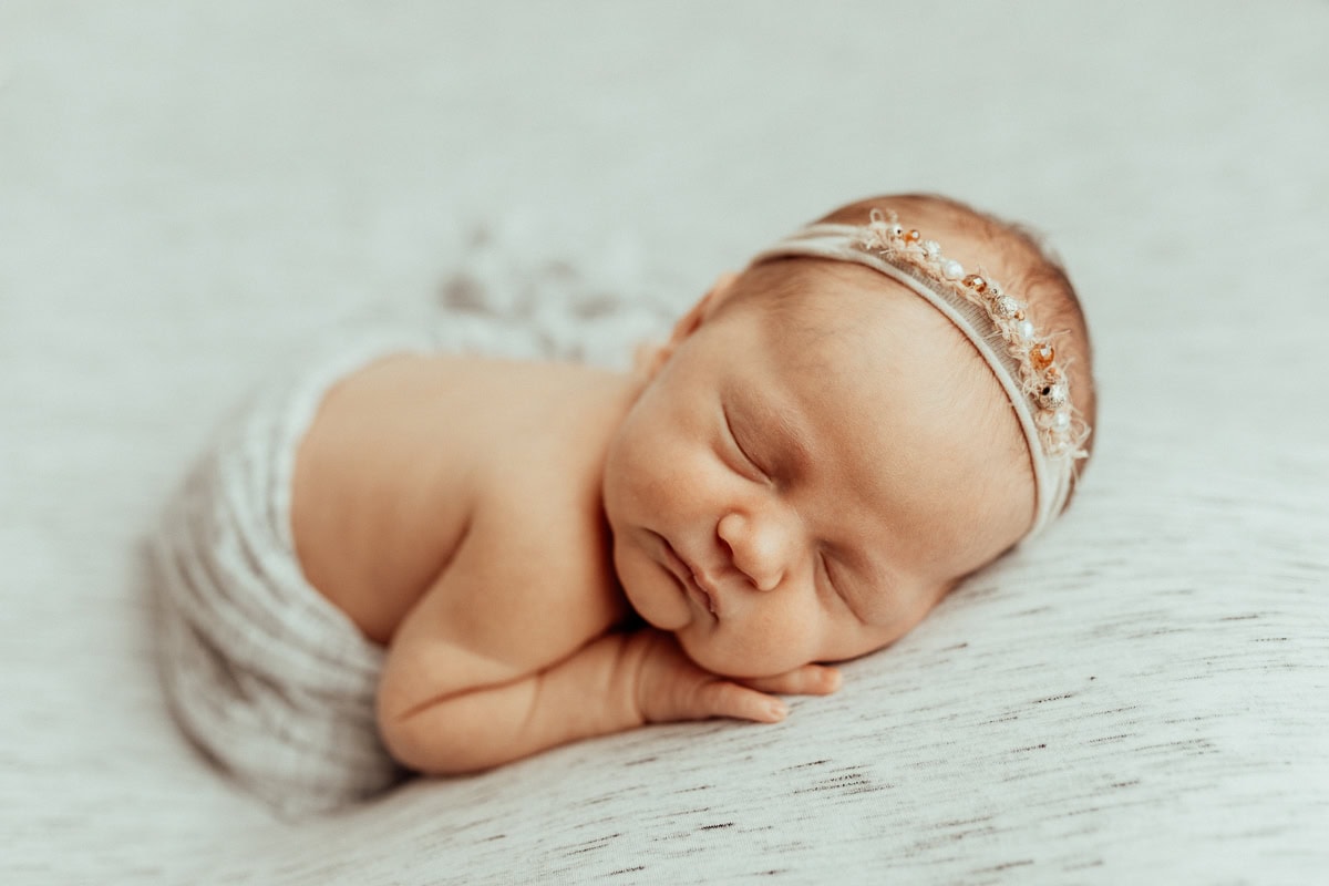 newborn family baby family photos photography pindara bunting obstetrician