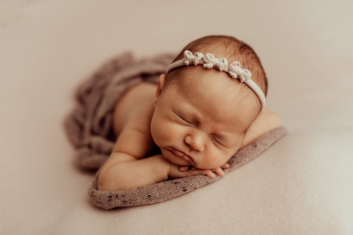 newborn family baby family photos photography pindara bunting obstetrician