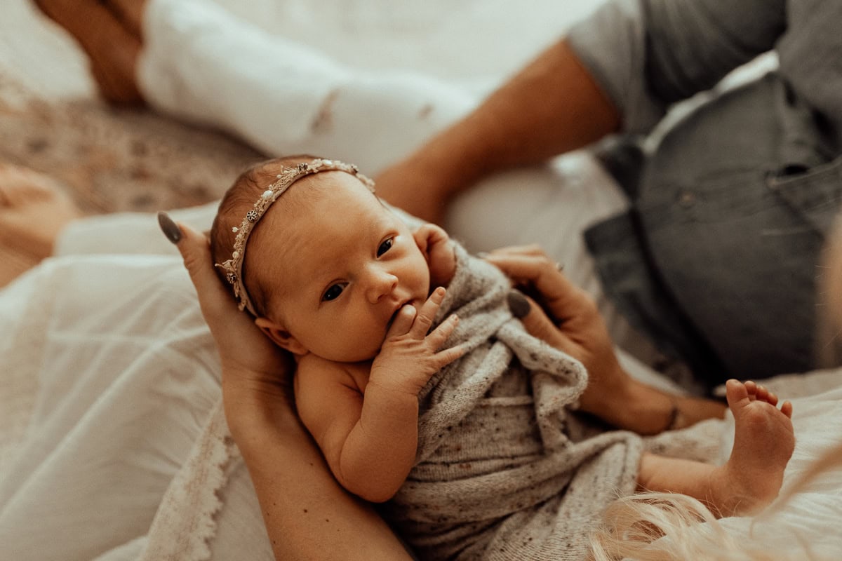 newborn family baby family photos photography pindara bunting obstetrician
