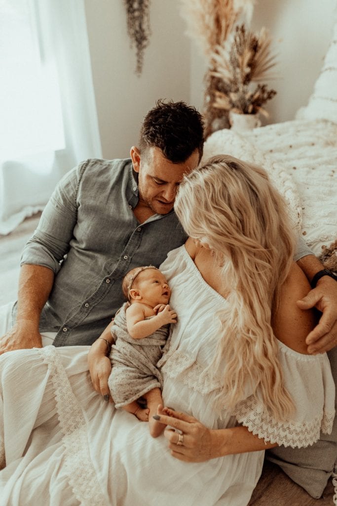 newborn family baby family photos photography pindara bunting obstetrician