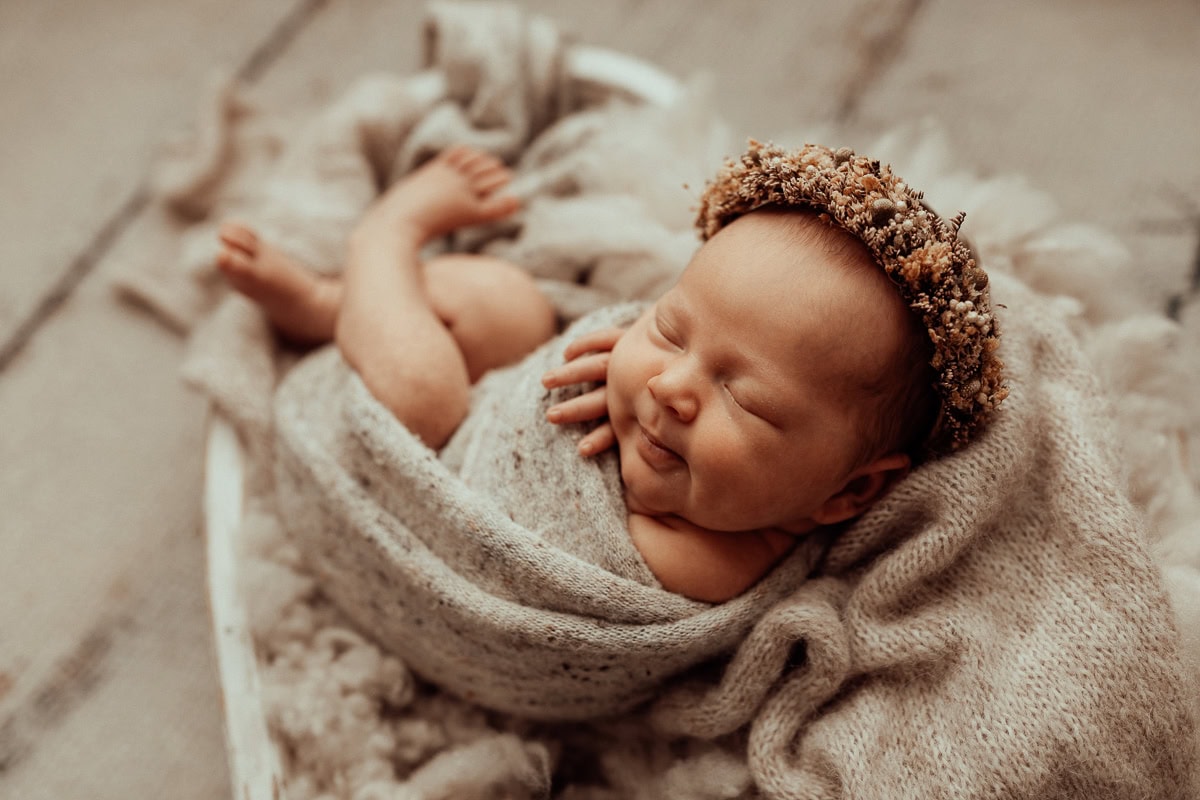newborn family baby family photos photography pindara bunting obstetrician