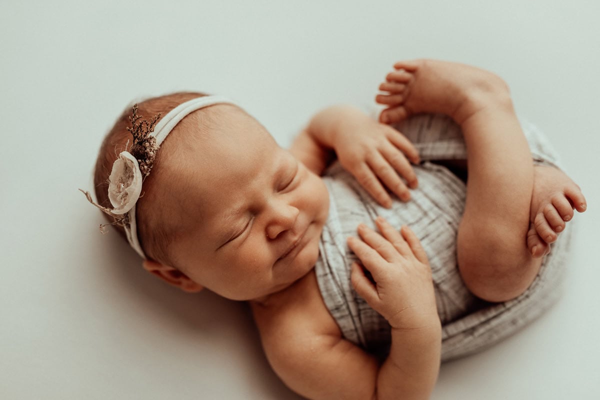 newborn family baby family photos photography pindara bunting obstetrician