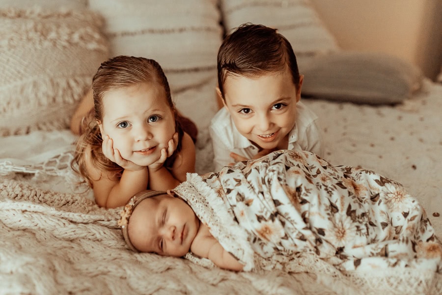 newborn baby maternity family photographer photography photos gold coast brisbane upper coomera tanha basile winni & mini pindara private hospital hypnobirth pregnancy babies portraits photoshoot