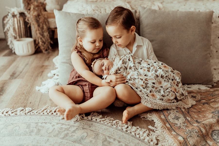 newborn baby maternity family photographer photography photos gold coast brisbane upper coomera tanha basile winni & mini pindara private hospital hypnobirth pregnancy babies portraits photoshoot