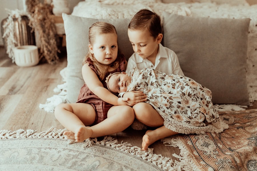 newborn baby maternity family photographer photography photos gold coast brisbane upper coomera tanha basile winni & mini pindara private hospital hypnobirth pregnancy babies portraits photoshoot