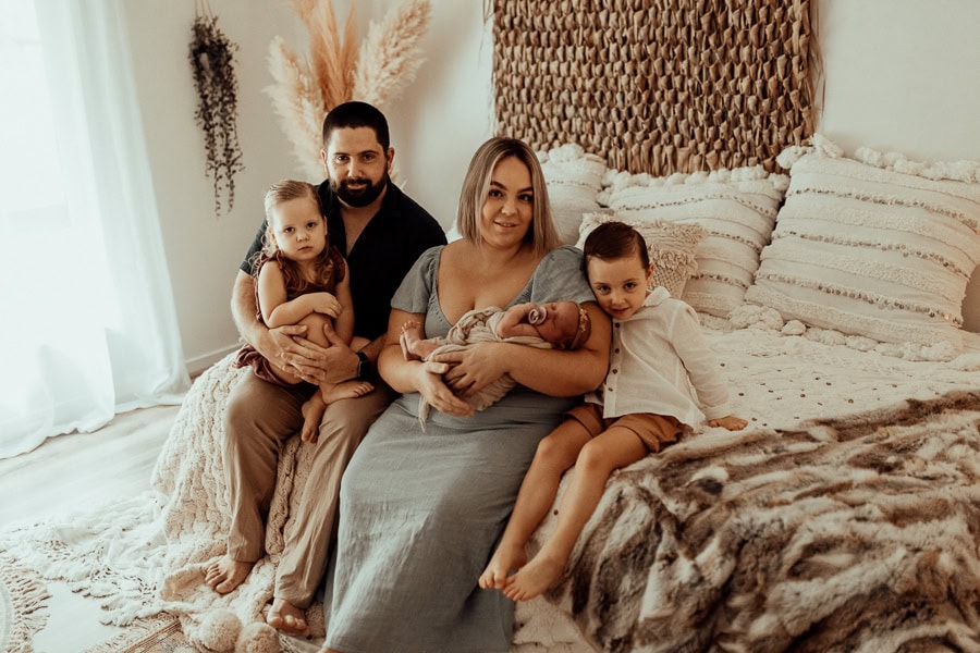 newborn baby maternity family photographer photography photos gold coast brisbane upper coomera tanha basile winni & mini pindara private hospital hypnobirth pregnancy babies portraits photoshoot
