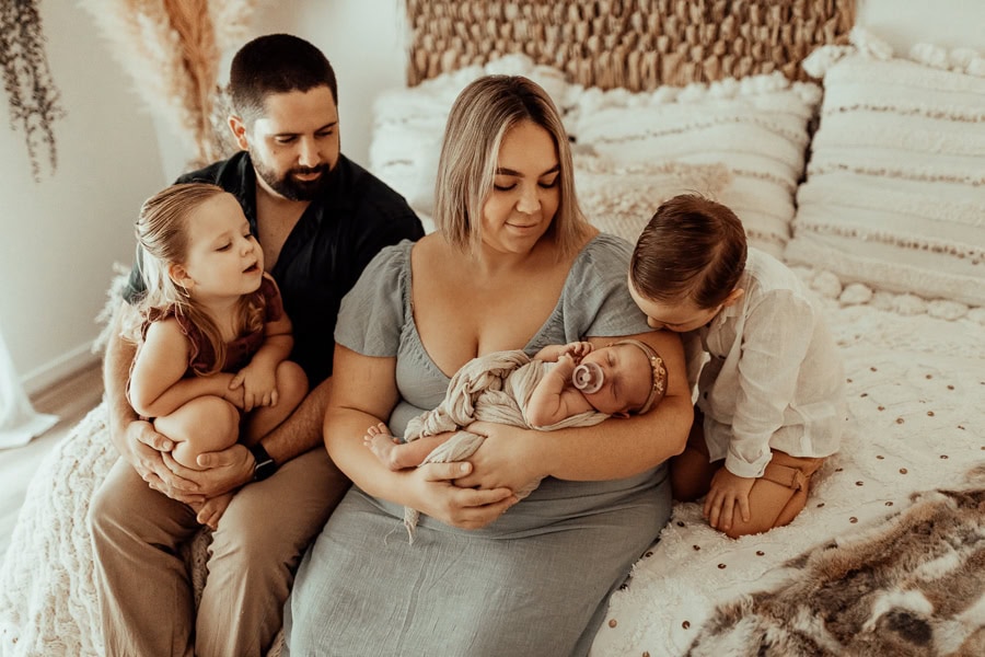 newborn baby maternity family photographer photography photos gold coast brisbane upper coomera tanha basile winni & mini pindara private hospital hypnobirth pregnancy babies portraits photoshoot