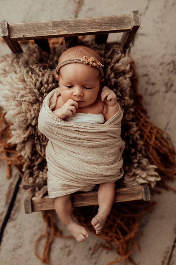 newborn baby maternity family photographer photography photos gold coast brisbane upper coomera tanha basile winni & mini pindara private hospital hypnobirth pregnancy babies portraits photoshoot