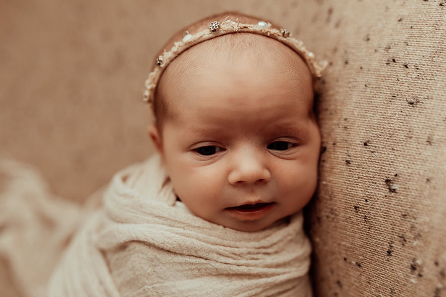 newborn baby maternity family photographer photography photos gold coast brisbane upper coomera tanha basile winni & mini pindara private hospital hypnobirth pregnancy babies portraits photoshoot
