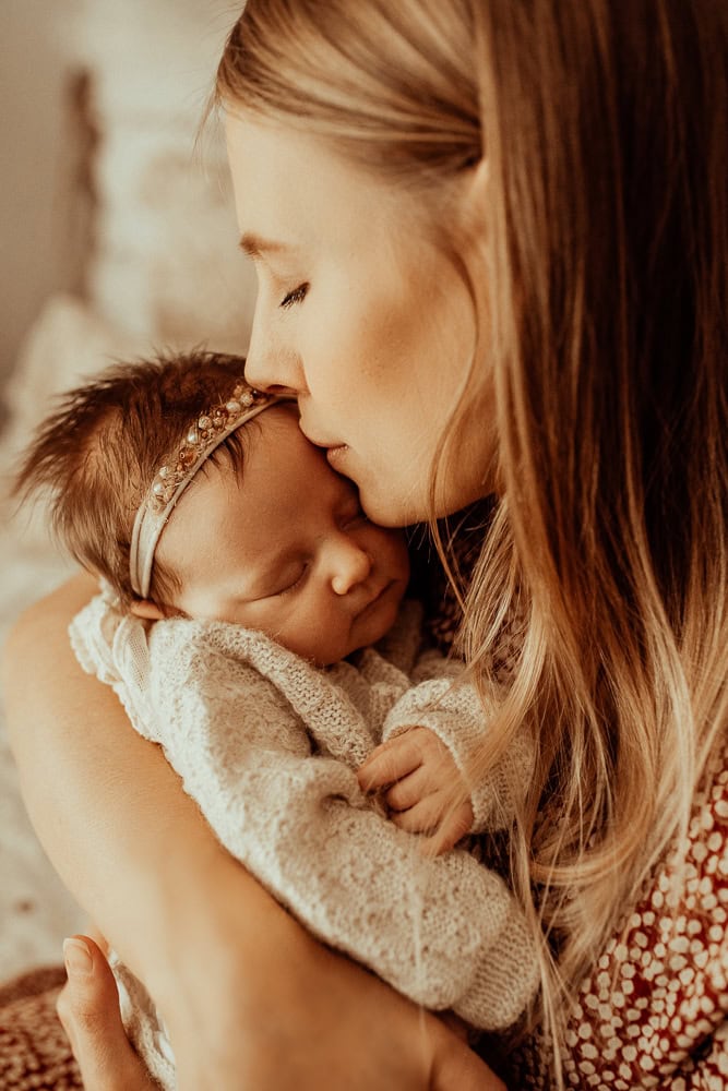 Winni Mini Photography newborn baby family maternity ward photographer gold coast brisbane pregnancy pindara upper coomera-1