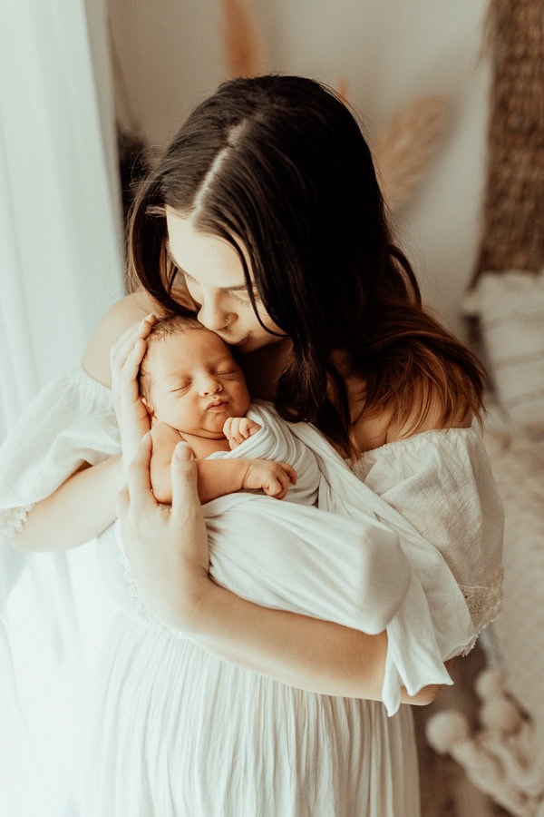 Winni Mini Photography newborn baby family maternity ward photographer gold coast brisbane pregnancy pindara upper coomera-1