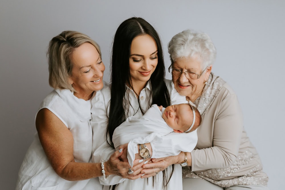 Winni Mini Photography newborn baby family maternity ward photographer gold coast brisbane pregnancy pindara upper coomera-1