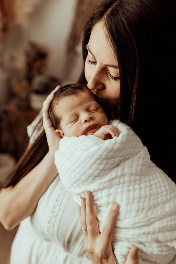 Winni Mini Photography newborn baby family maternity ward photographer gold coast brisbane pregnancy pindara upper coomera-1