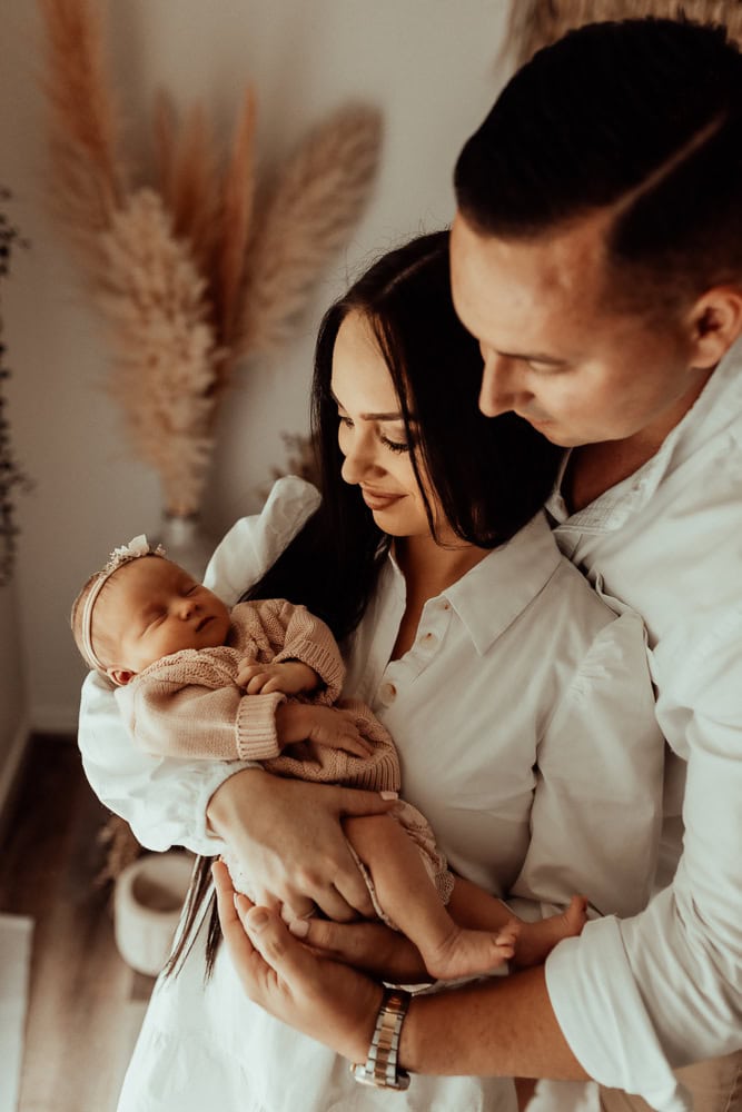 Winni Mini Photography newborn baby family maternity ward photographer gold coast brisbane pregnancy pindara upper coomera-1