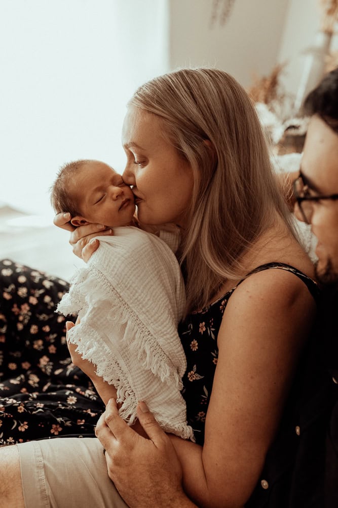 Winni Mini Photography newborn baby family maternity ward photographer gold coast brisbane pregnancy pindara upper coomera-1