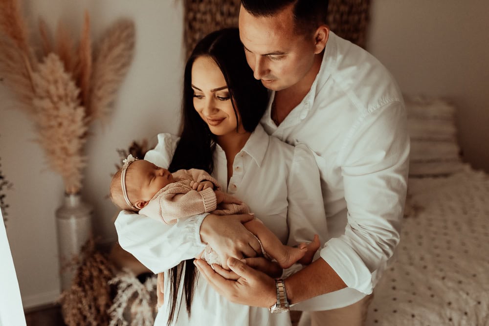 Winni Mini Photography newborn baby family maternity ward photographer gold coast brisbane pregnancy pindara upper coomera-1