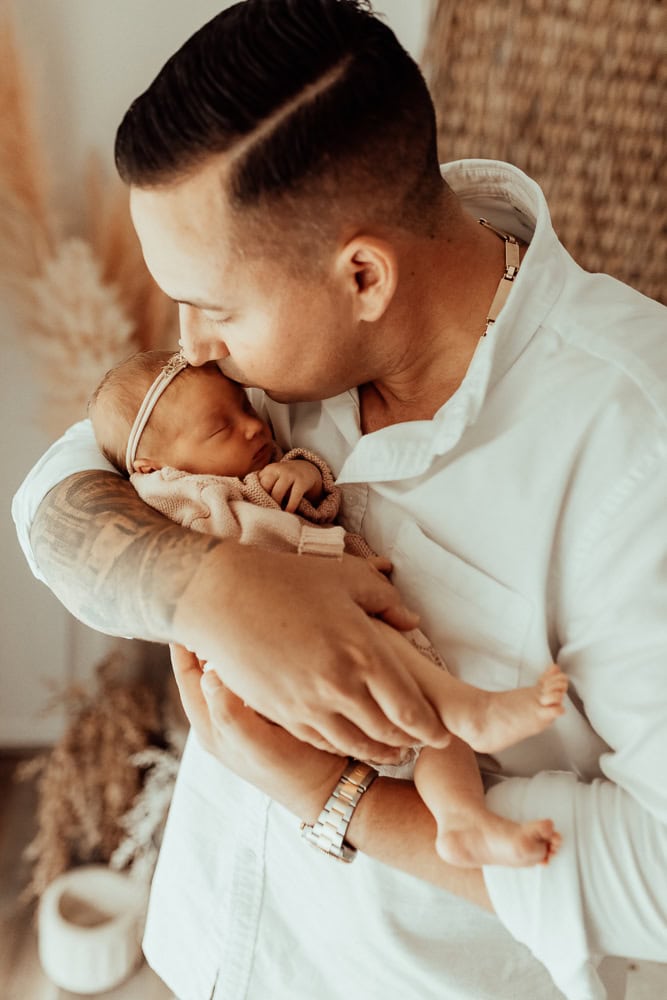 Winni Mini Photography newborn baby family maternity ward photographer gold coast brisbane pregnancy pindara upper coomera-1