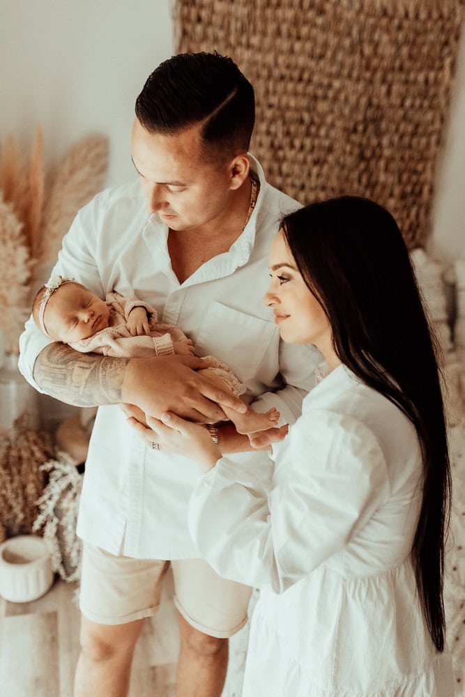 Winni Mini Photography newborn baby family maternity ward photographer gold coast brisbane pregnancy pindara upper coomera-1