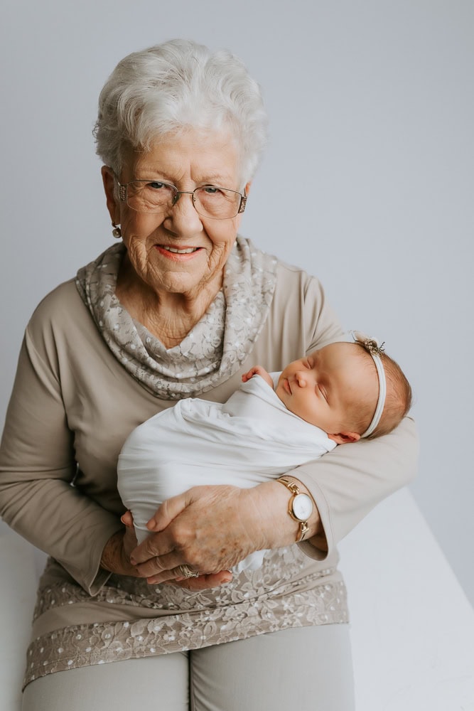 Winni Mini Photography newborn baby family maternity ward photographer gold coast brisbane pregnancy pindara upper coomera-1