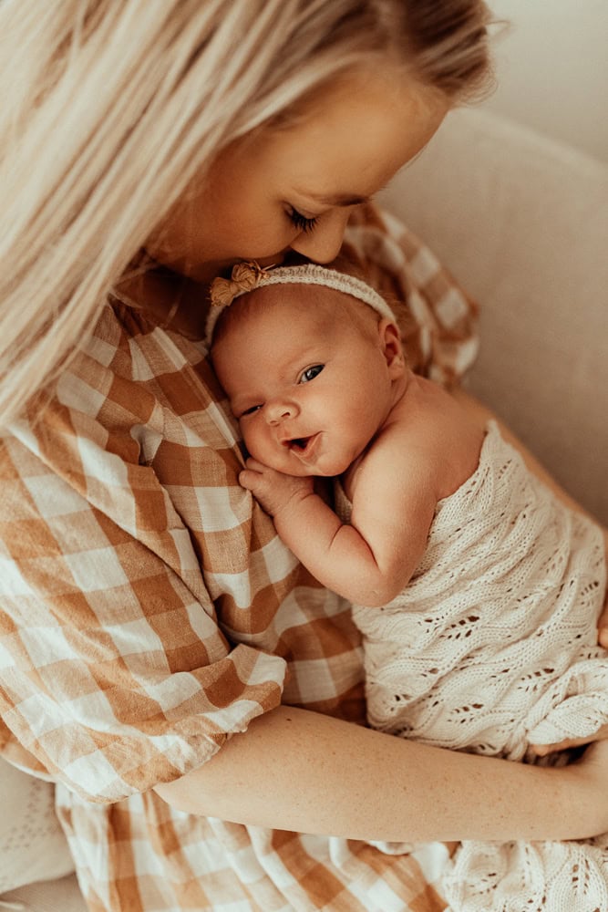 Winni Mini newborn baby family maternity pregnancy photos photographer photography babies pindara mater mothers pregnant pictures sunset studio upper coomera gold coast brisbane