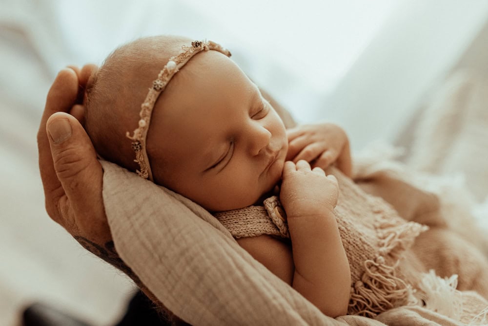 Winni Mini newborn baby family maternity pregnancy photos photographer photography babies pindara mater mothers pregnant pictures sunset studio upper coomera gold coast brisbane-1