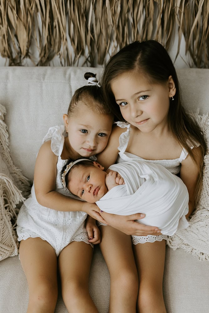 newborn baby maternity pregnancy family photographer photography photos gold coast brisbane Winni & Mini Photography tanha upper coomera pindara