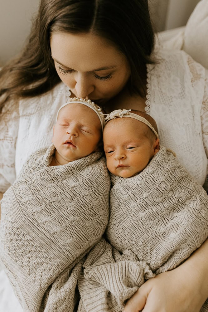 newborn baby maternity pregnancy family photographer photography photos gold coast brisbane Winni & Mini Photography tanha upper coomera pindara