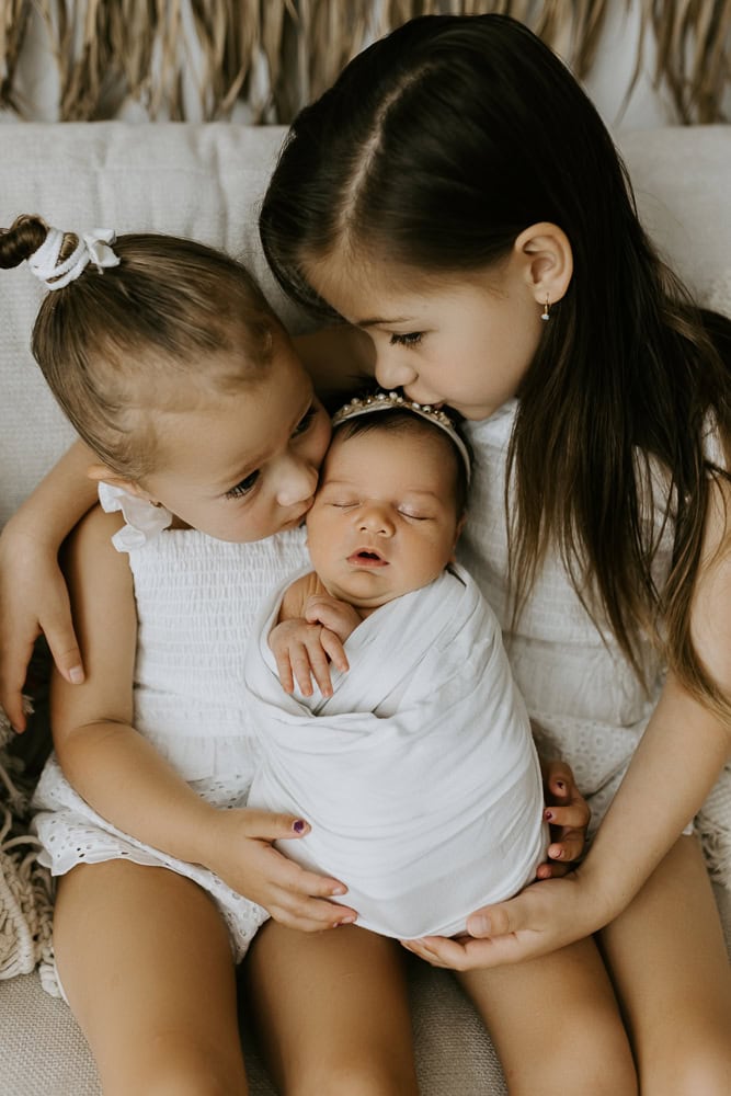 newborn baby maternity pregnancy family photographer photography photos gold coast brisbane Winni & Mini Photography tanha upper coomera pindara