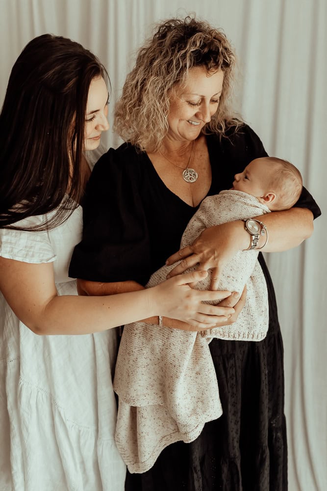 tanha newborn baby family maternity pregnancy photos photography photographer gold coast brisbane pindara babies