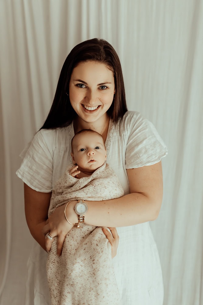 tanha newborn baby family maternity pregnancy photos photography photographer gold coast brisbane pindara babies