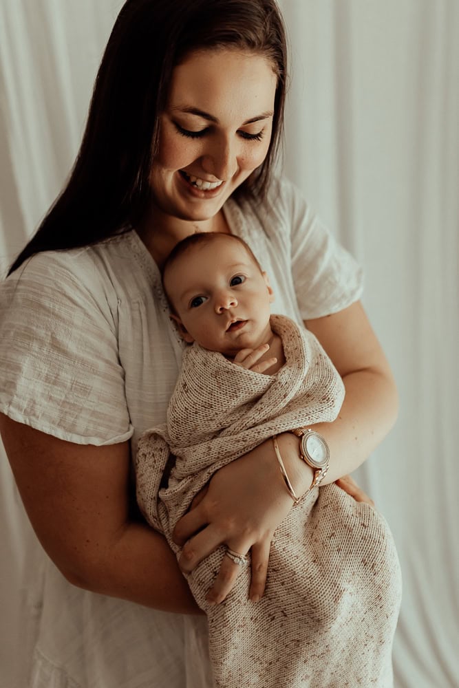 tanha newborn baby family maternity pregnancy photos photography photographer gold coast brisbane pindara babies