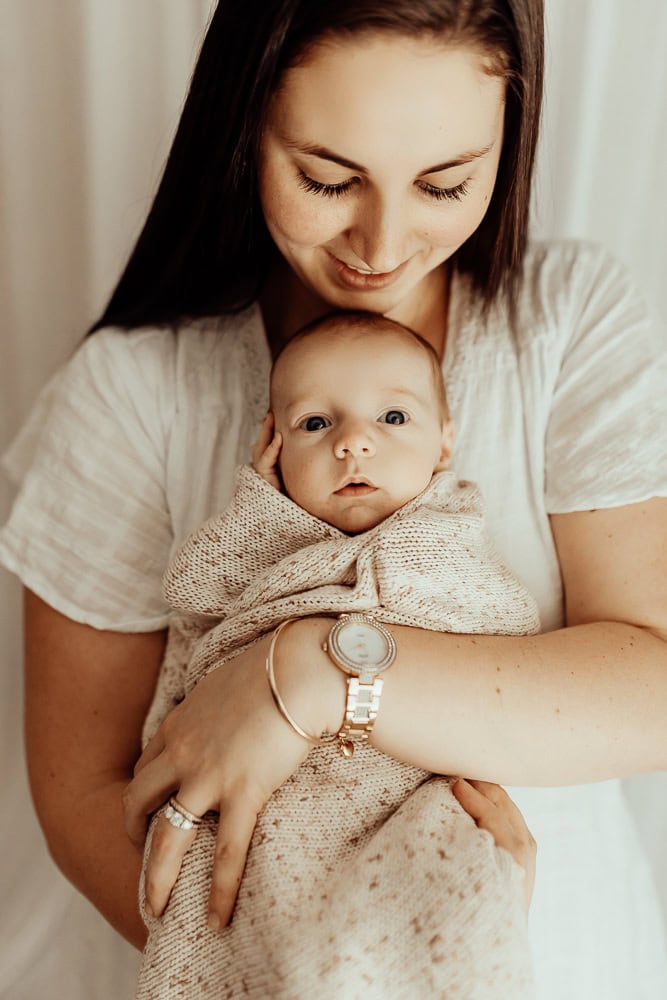 tanha newborn baby family maternity pregnancy photos photography photographer gold coast brisbane pindara babies