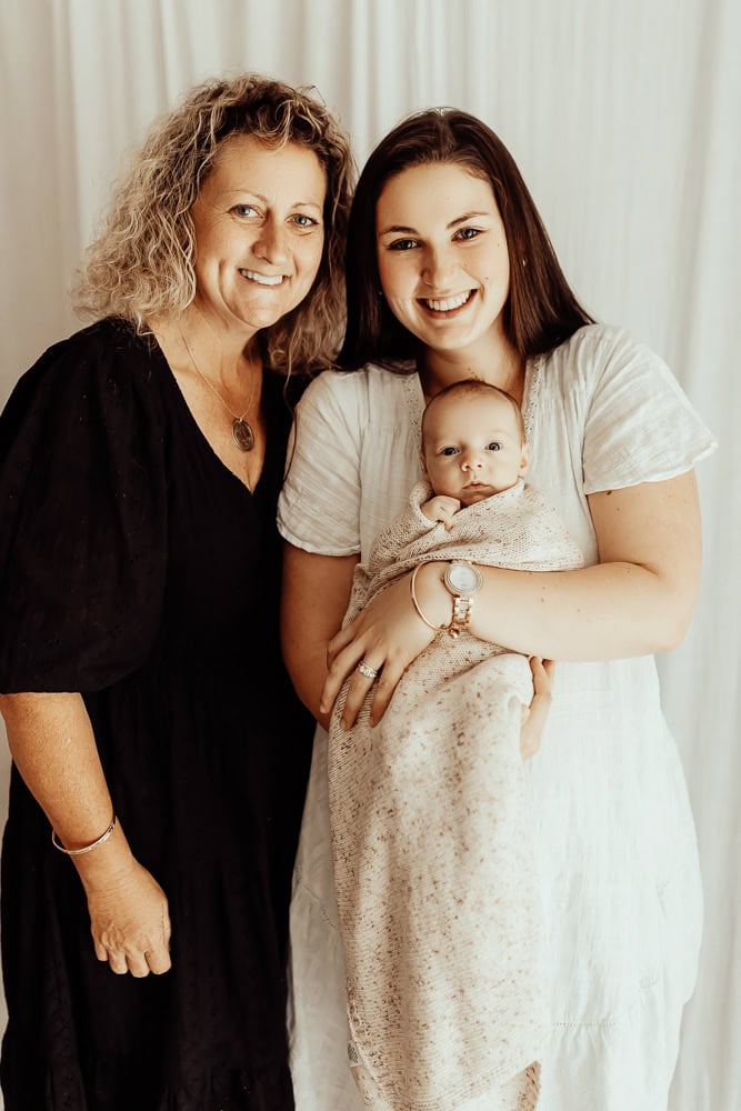 tanha newborn baby family maternity pregnancy photos photography photographer gold coast brisbane pindara babies